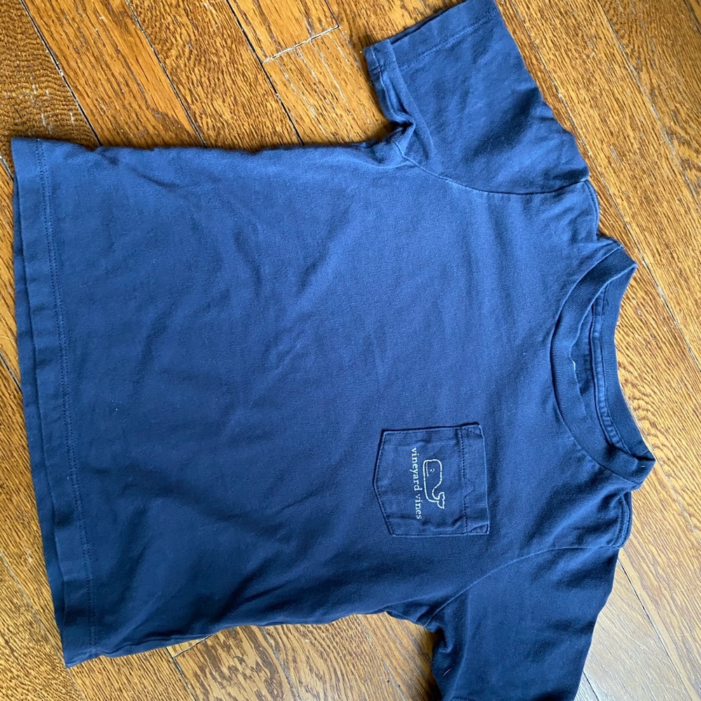 Vineyard vines T-shirt